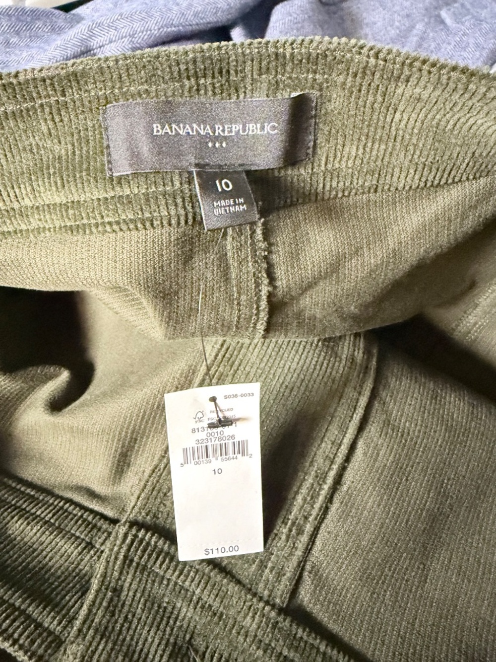 NWT - Banana Republic Factory Corduroy Button Down Skirt - Olive Green - Size 10 - Picture 4 of 4